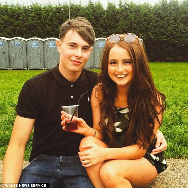 Lebih Seneng Pacaran